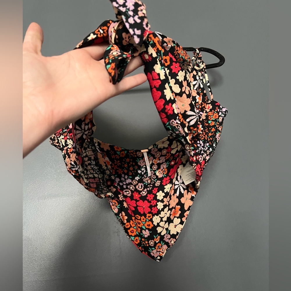 Free People Ava NWOT Reversible
Front Tie Bandana Top - Picture 3 of 13